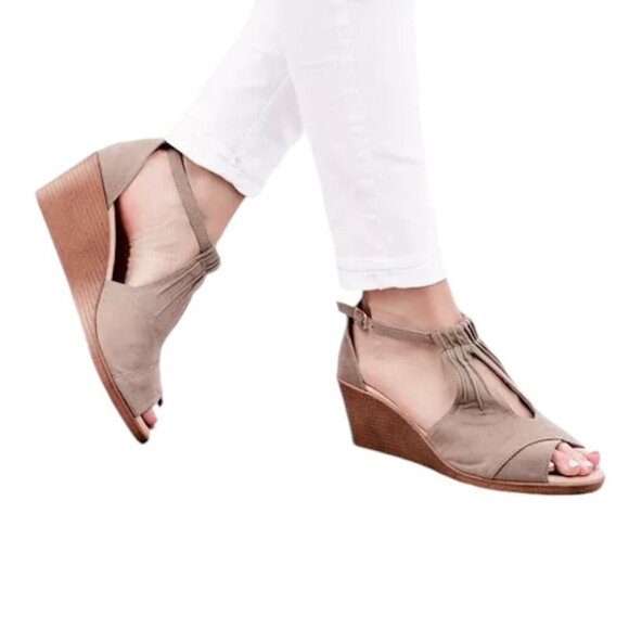 JOURNEE COLLECTION KEDZIE Women's Wedge Heels Ankle Strap Sandals Taupe Size 6 - Picture 1 of 9